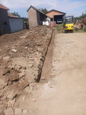 Kopanje kanala mini bagerom