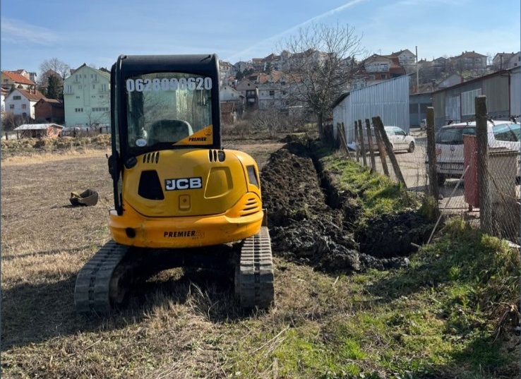 Kopanje kanala mini bagerom
